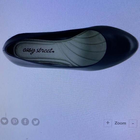 Easy Street Passion Round Toe Dress Pumps, Extra Wide 8.5, Navy. - Picture 3 of 4